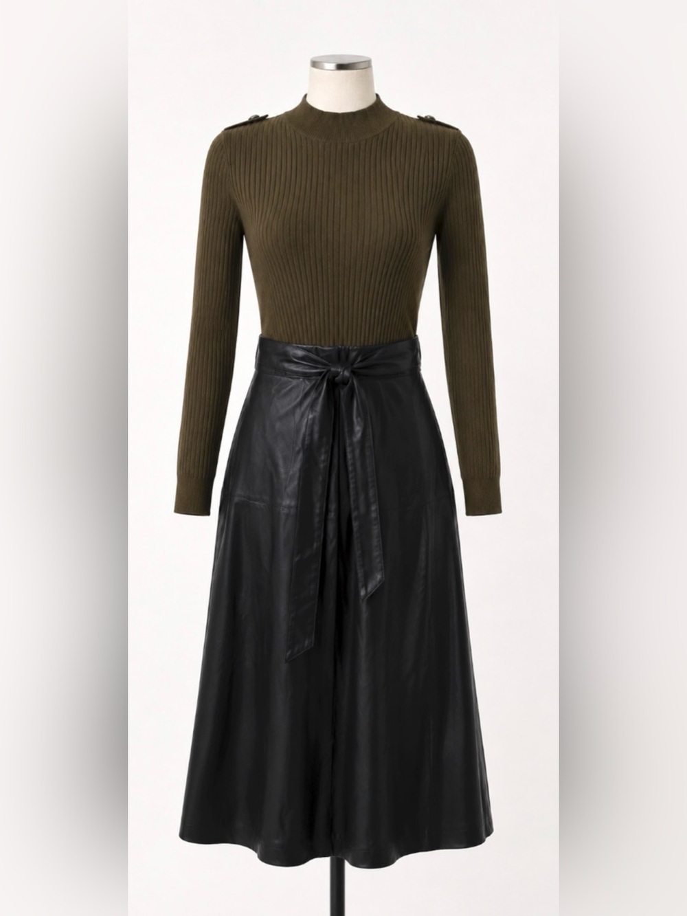 WHITE HOUSE BLACK MARKET WHBM DARK WILLOW LONG SLEEVE FAUX LEATHER MIDI DRESS 6